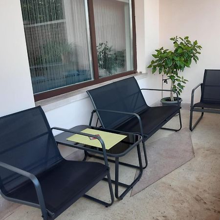 Ten'S Apartment - Spatios Si Linistit Cluj-Napoca Exterior photo