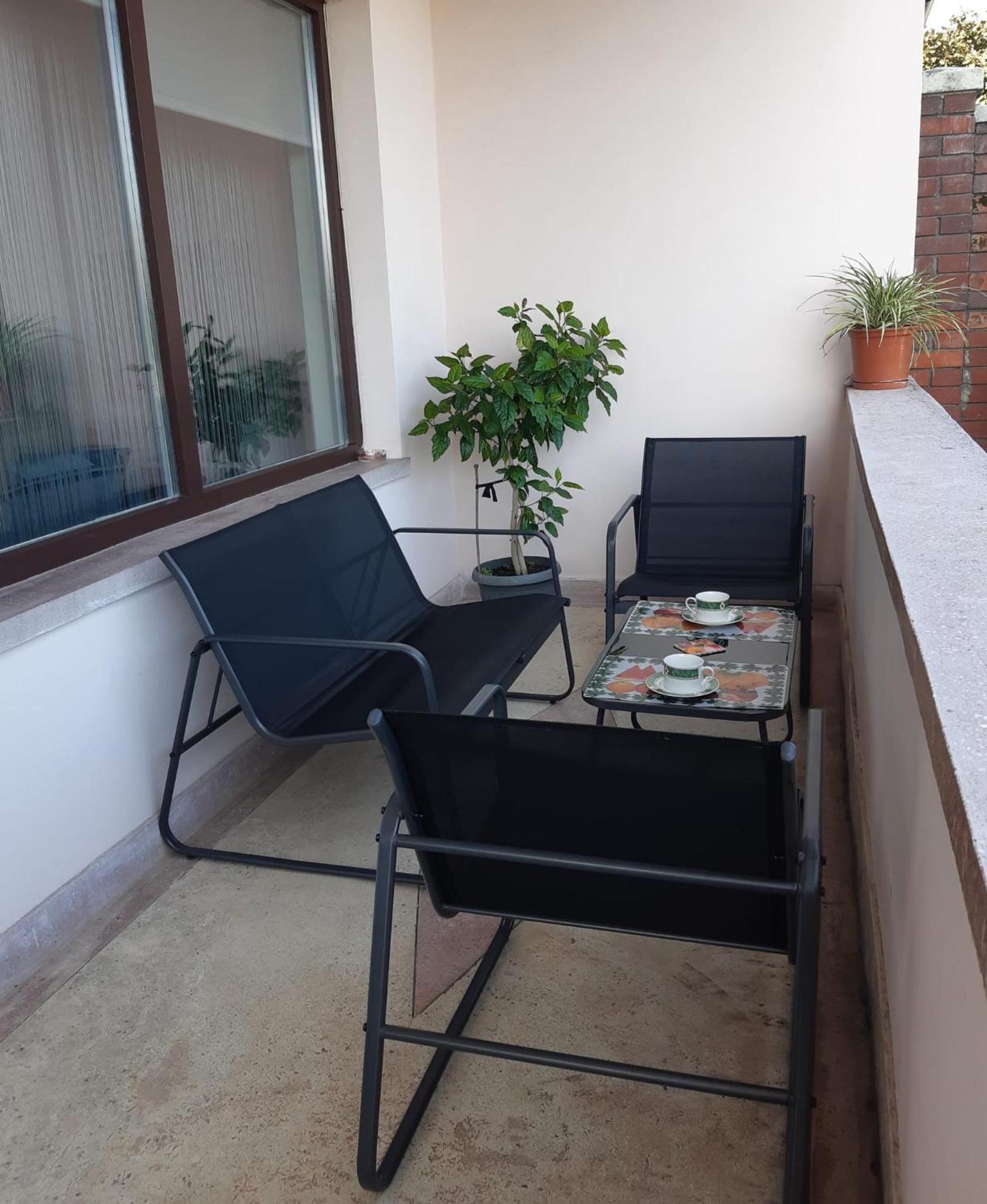Ten'S Apartment - Spatios Si Linistit Cluj-Napoca Exterior photo